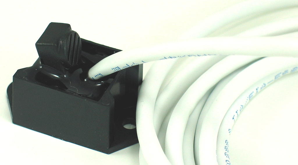 Special order version of APRS6566 Temperature and Relative Humidity Sensor, with CAT5e / RJ-45 cable